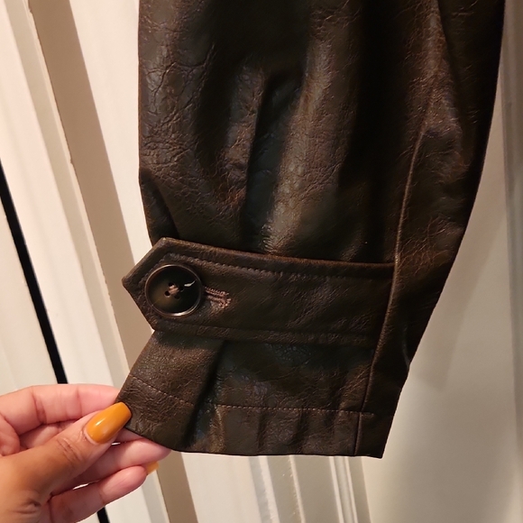 Urban Revivo Brown Faux Leather Trench Coat - Picture 5 of 7